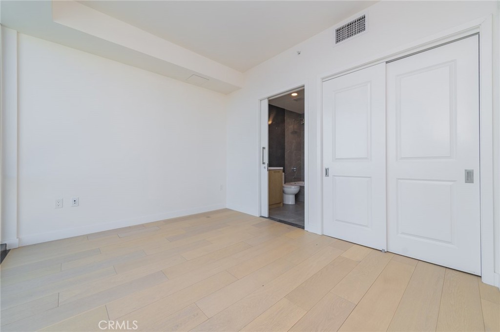 400 S Broadway S 1203 Property Photo 12