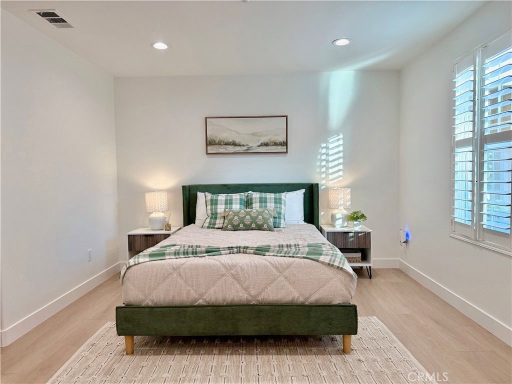 8056 Torino Property Photo 5