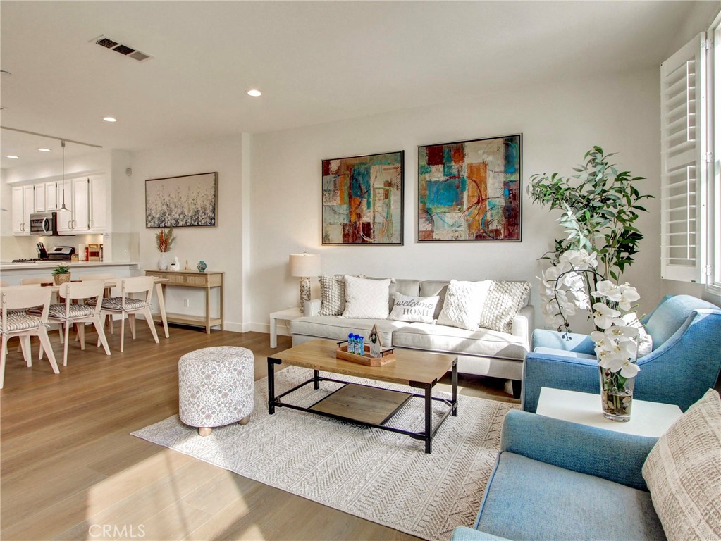 8056 Torino Property Photo 10