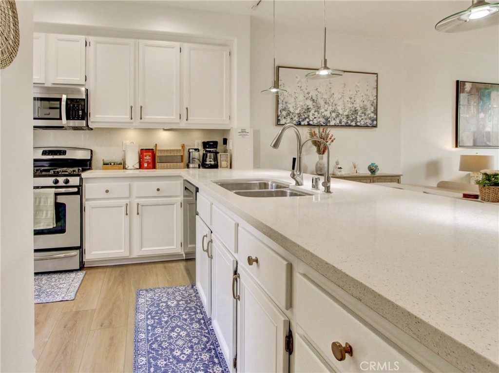 8056 Torino Property Photo 15