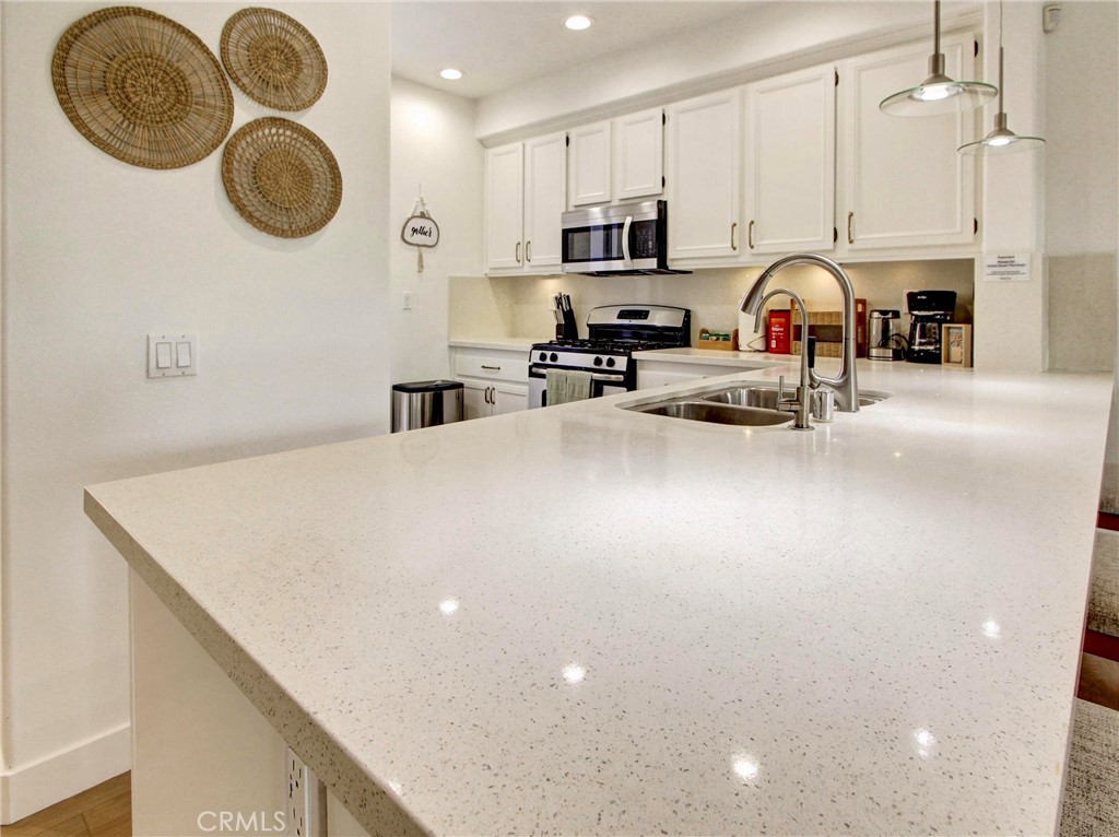 8056 Torino Property Photo 16