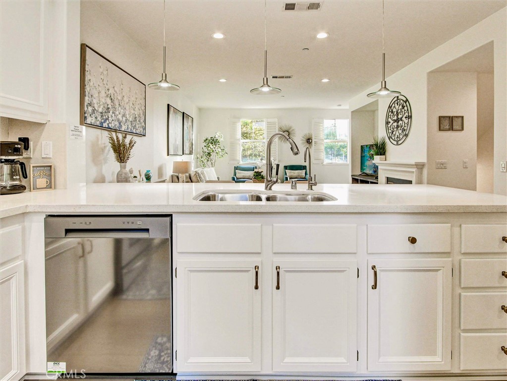 8056 Torino Property Photo 19
