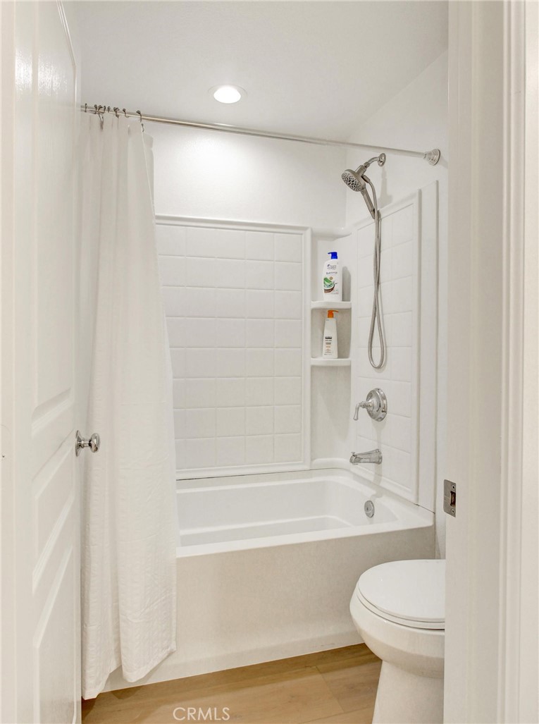 8056 Torino Property Photo 29