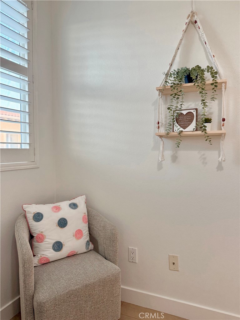 8056 Torino Property Photo 33