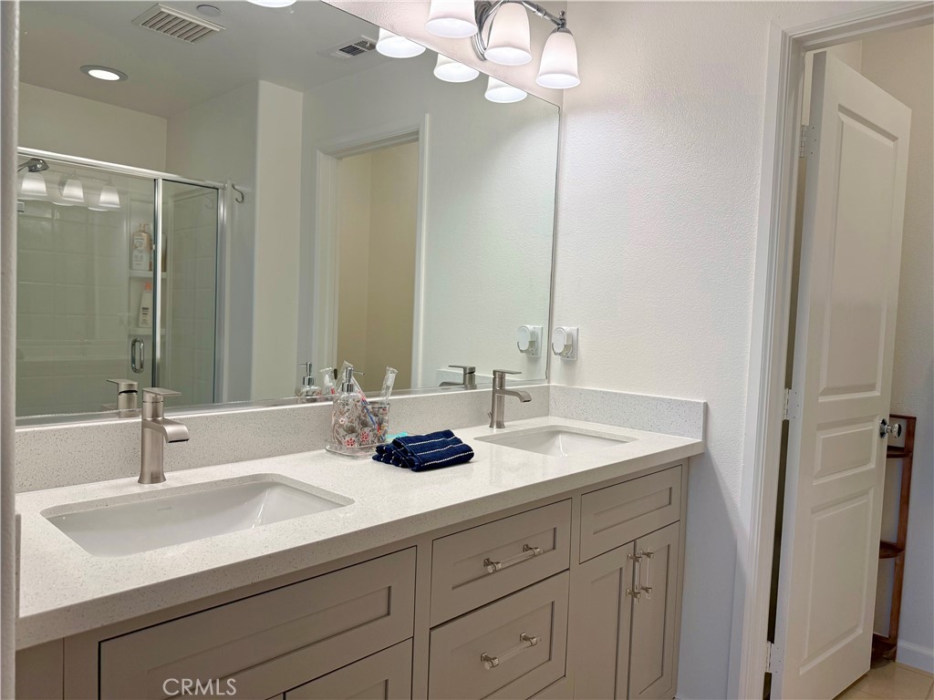 8056 Torino Property Photo 40