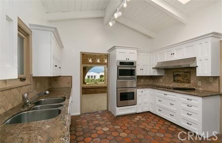 15 Monarch Bay Drive Property Photo 9