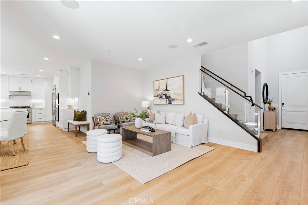 581 Patten Property Photo 4
