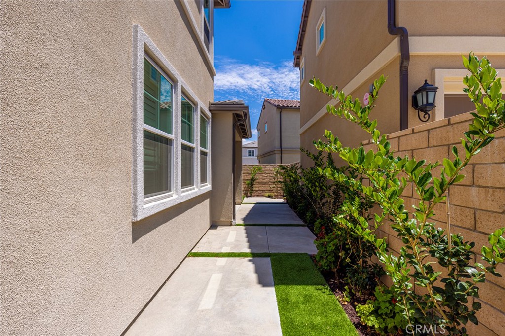 581 Patten Property Photo 23