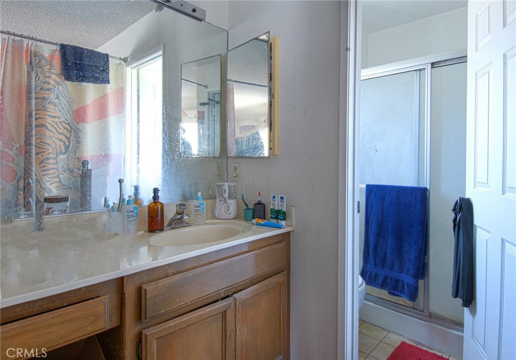 1042 Walnut Street D Property Photo 25