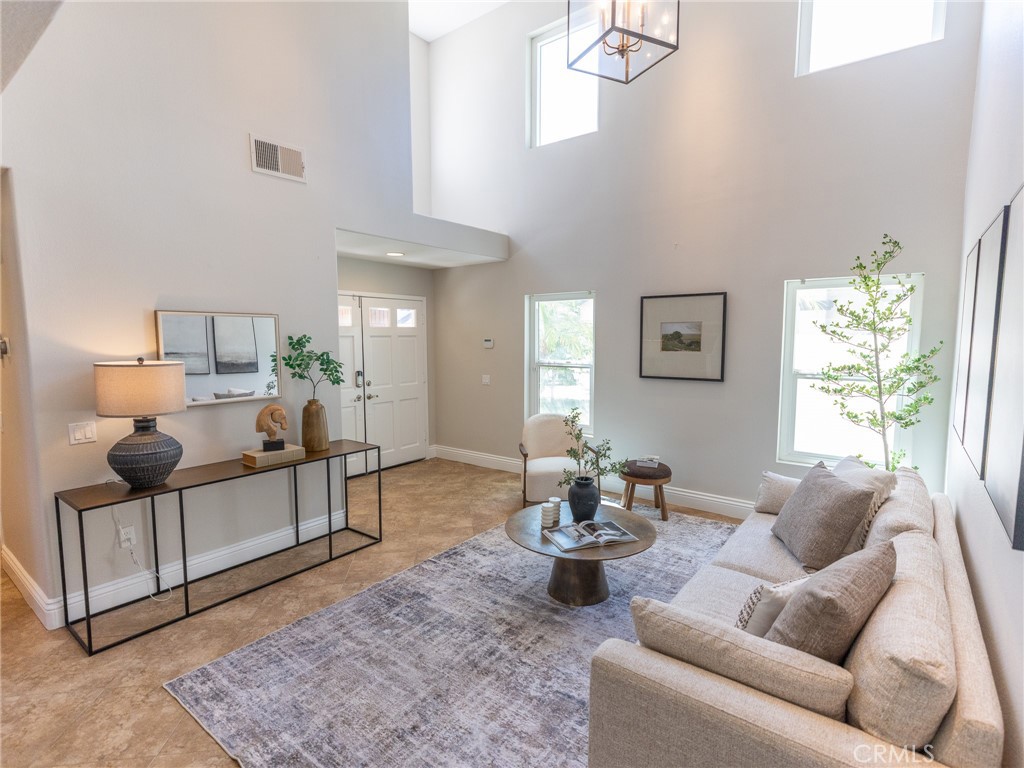 1055 S Silver Star Way Property Photo 3