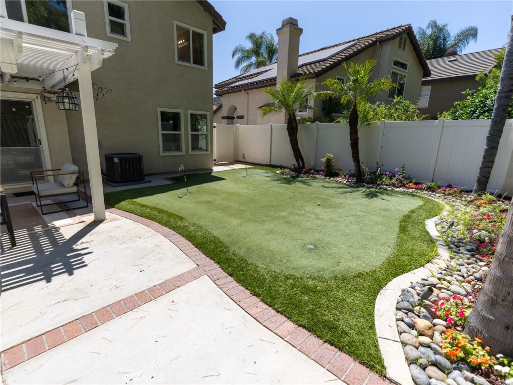 1055 S Silver Star Way Property Photo 16