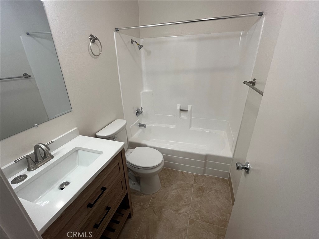23280 Orange Avenue 7 Property Photo 11