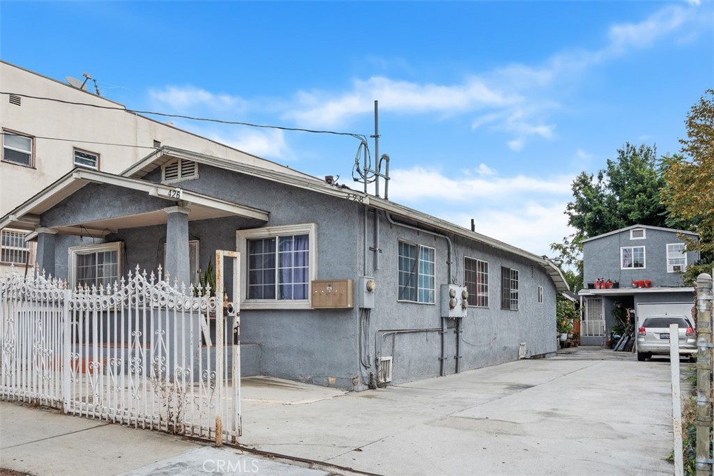426 N Virgil Avenue Property Photo 1