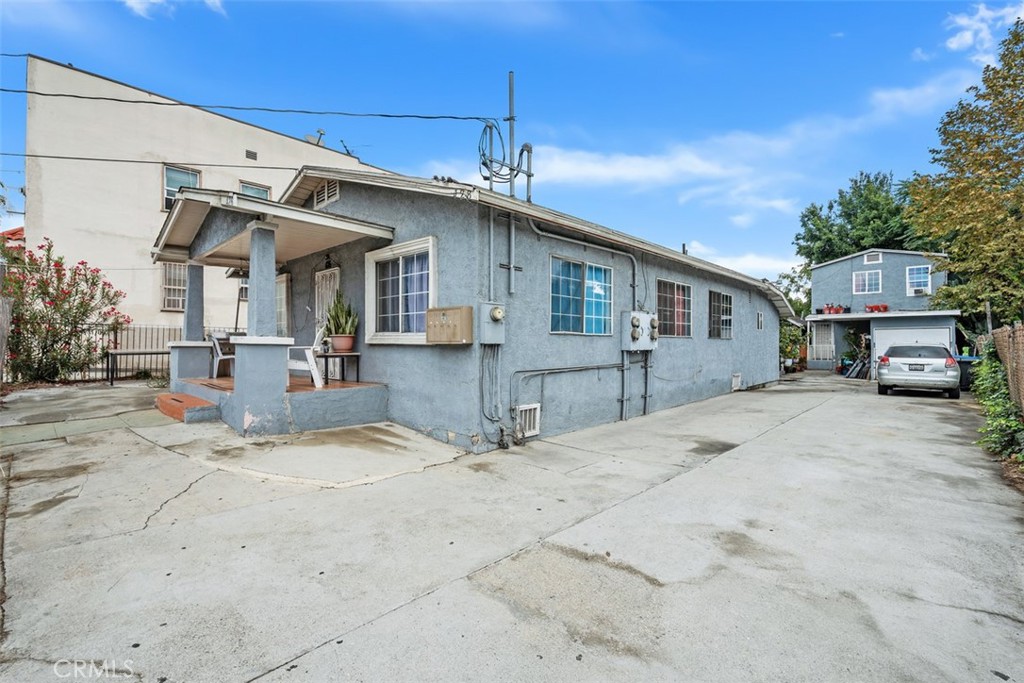 426 N Virgil Avenue Property Photo 3