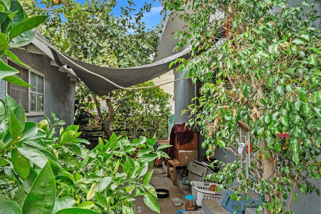 426 N Virgil Avenue Property Photo 8