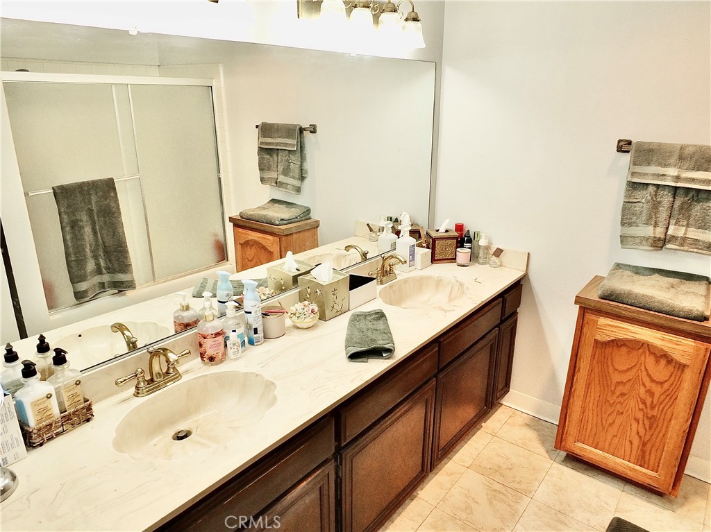 10420 Downey 203 Property Photo 15