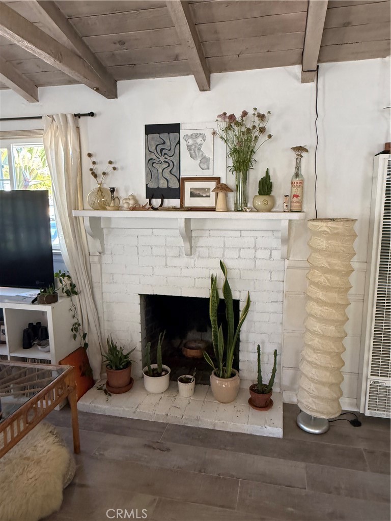 953 Glenneyre Property Photo 5