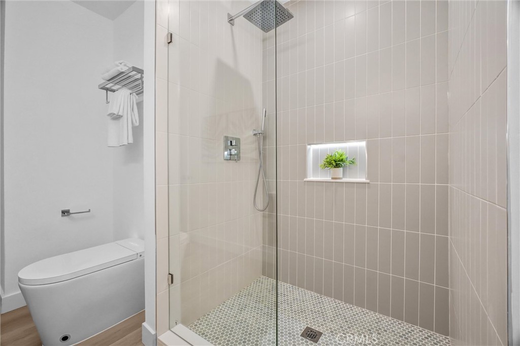 3090 Eucalyptus Avenue Property Photo 23