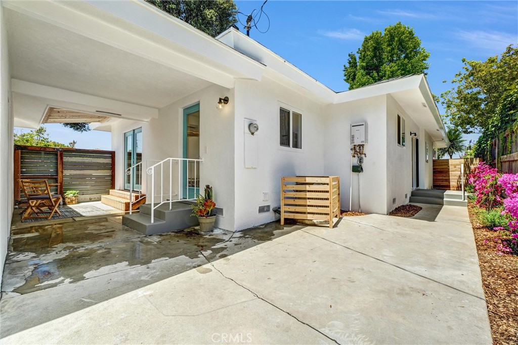 3090 Eucalyptus Avenue Property Photo 27