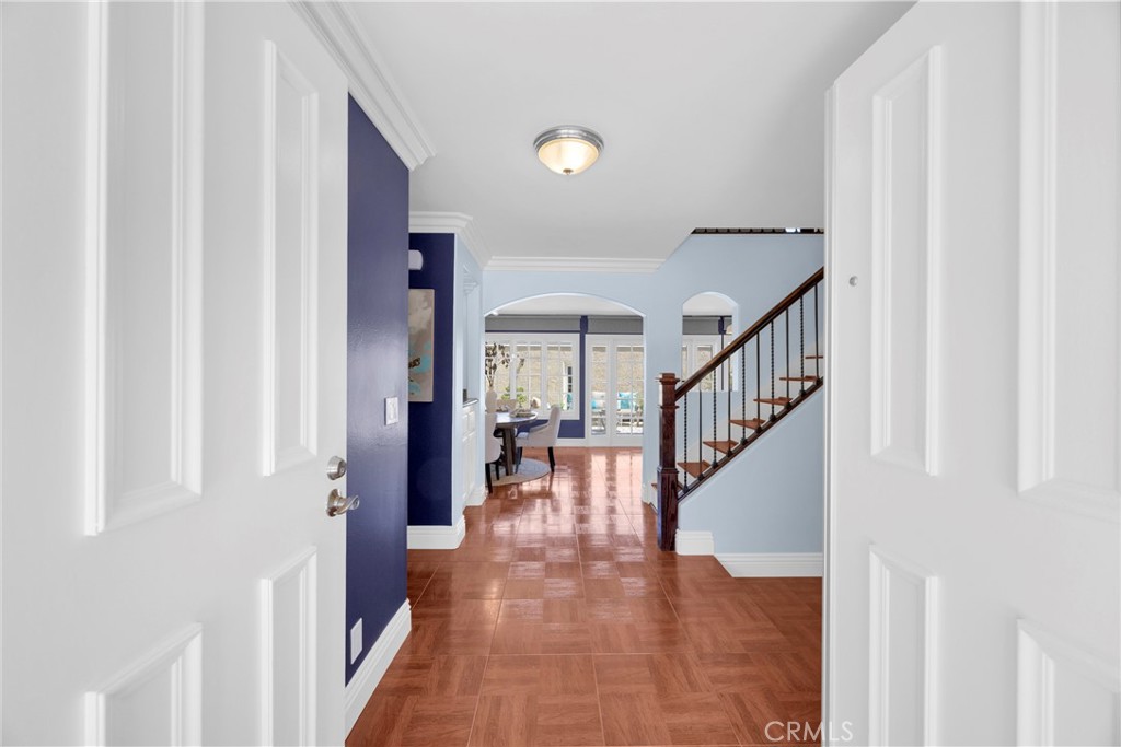 5191 Victoria Property Photo 3