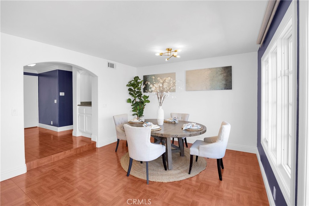 5191 Victoria Property Photo 9