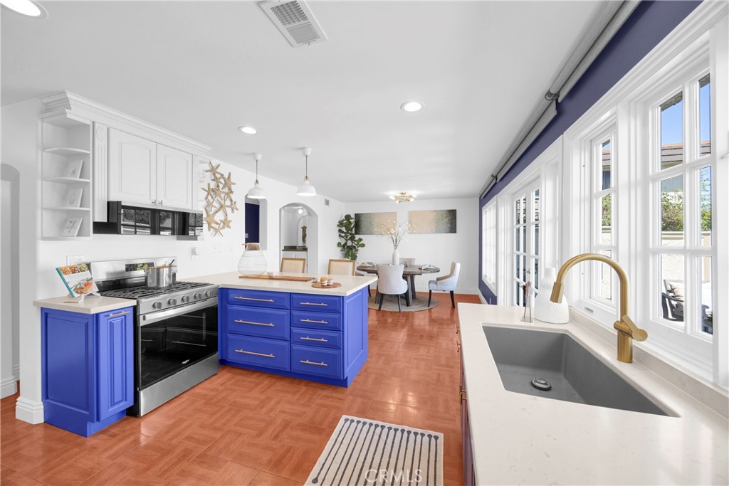 5191 Victoria Property Photo 16