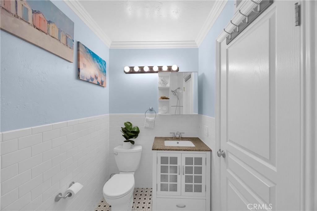 5191 Victoria Property Photo 35