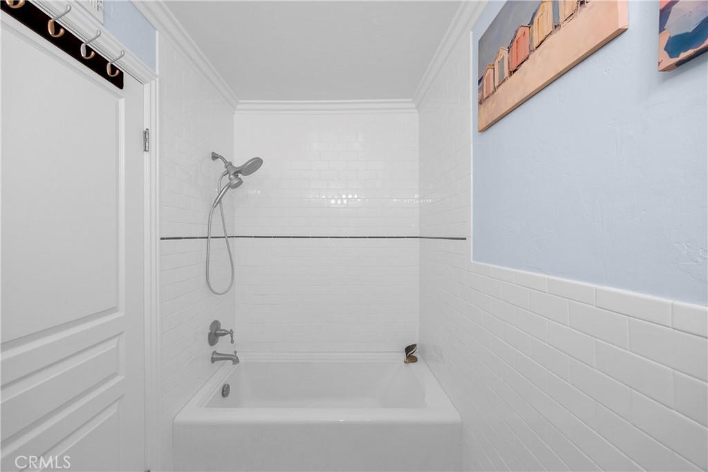 5191 Victoria Property Photo 36