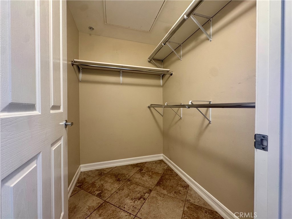 1003 Solvay Aisle Property Photo 13