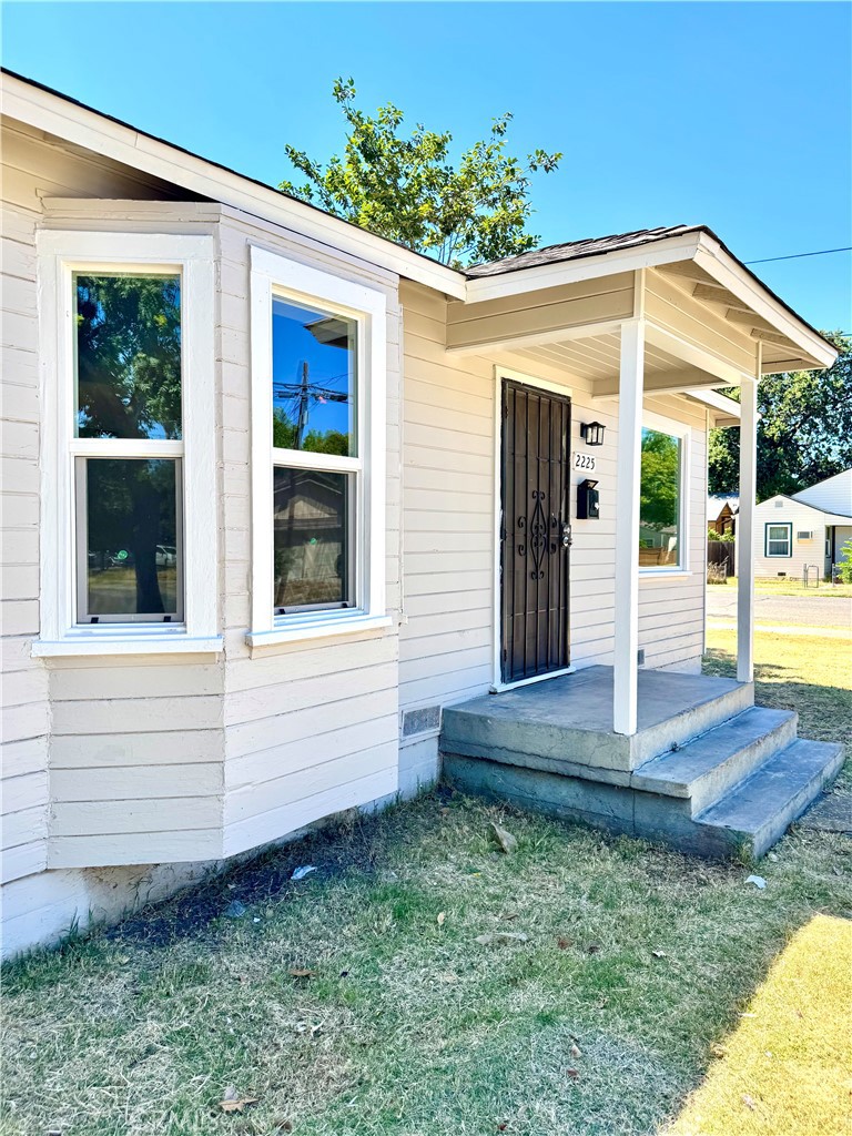 2225 N Sutter Property Photo 14
