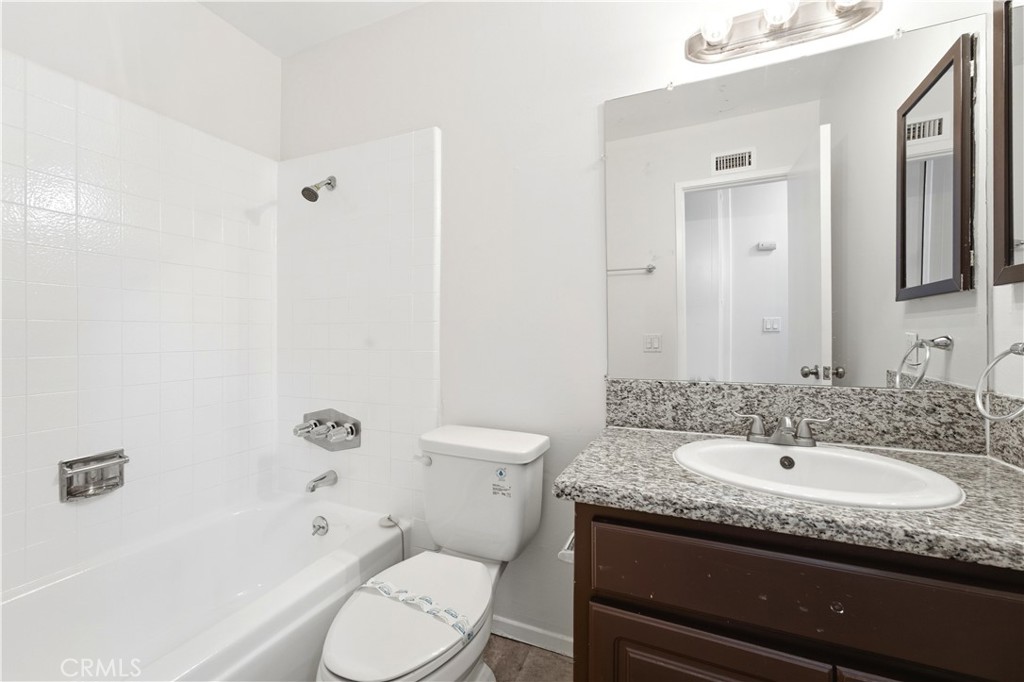 26126 Friendly Valley Parkway Property Photo 20