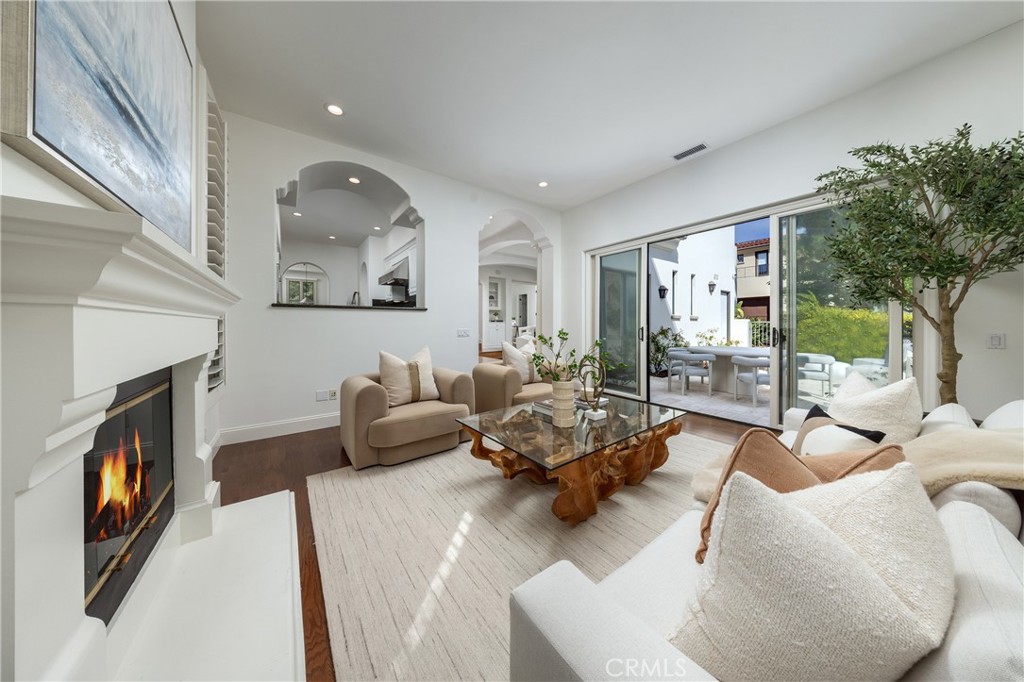 110 Sidney Bay Property Photo 10
