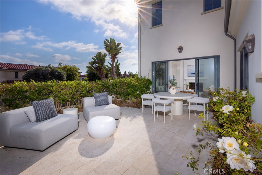 110 Sidney Bay Property Photo 21