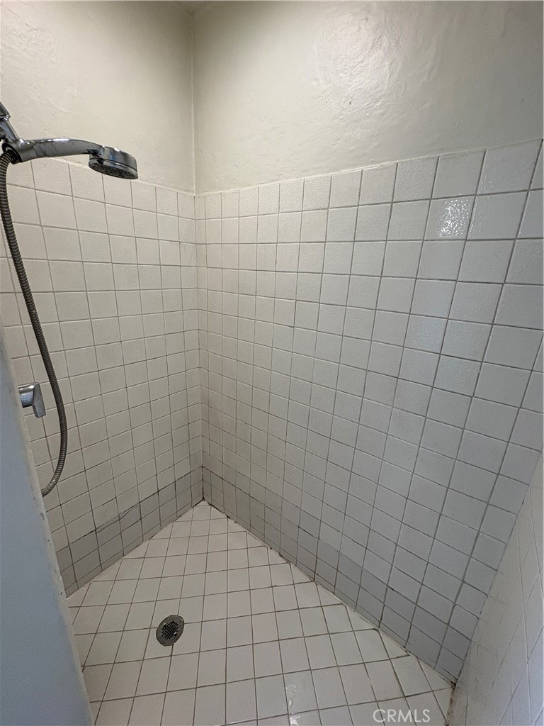 149 Bay Shore Avenue 1r Property Photo 6