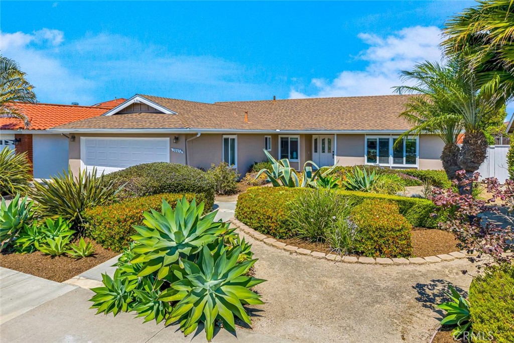 20652 Kelvin Property Photo 2