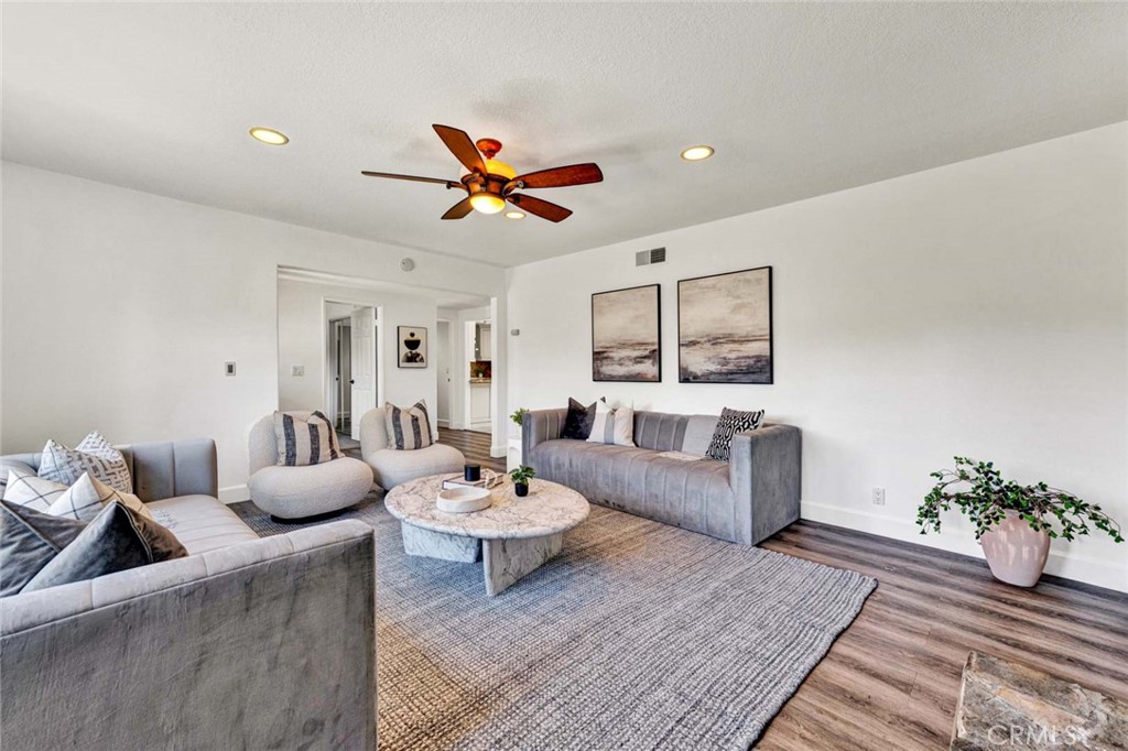 20652 Kelvin Property Photo 10