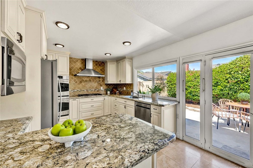 20652 Kelvin Property Photo 18