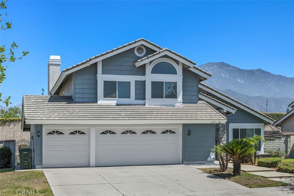 1307 Rockdale Property Photo 1