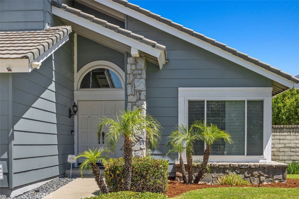 1307 Rockdale Property Photo 2
