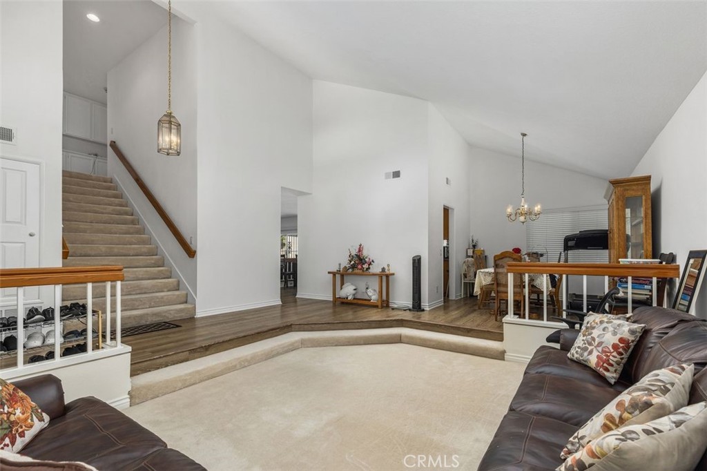 1307 Rockdale Property Photo 5