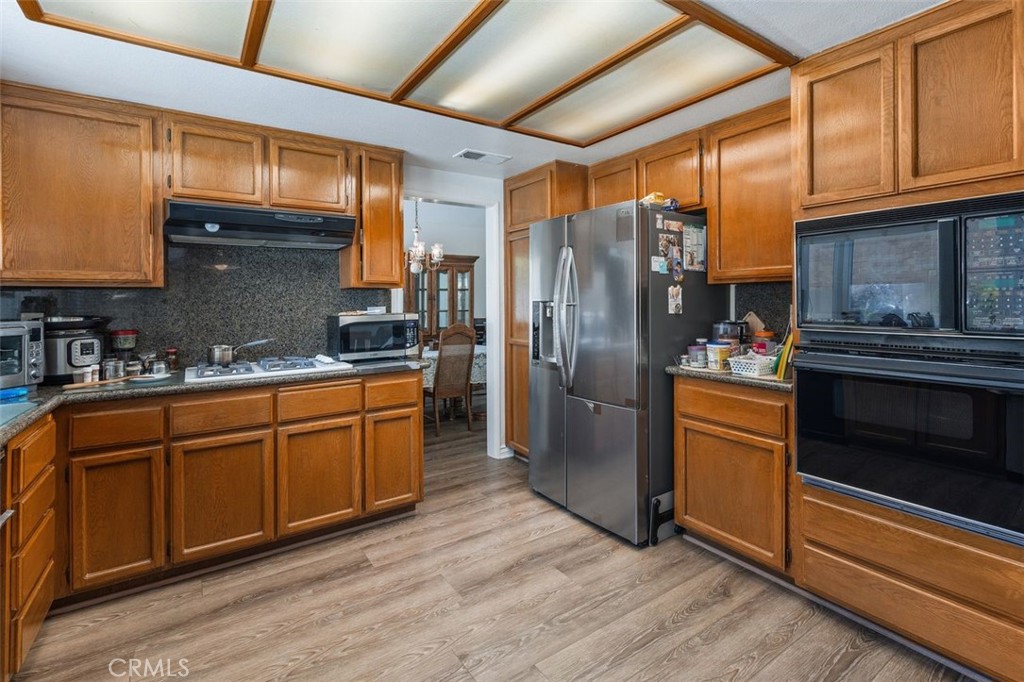 1307 Rockdale Property Photo 9