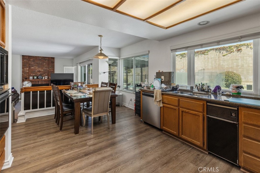 1307 Rockdale Property Photo 10
