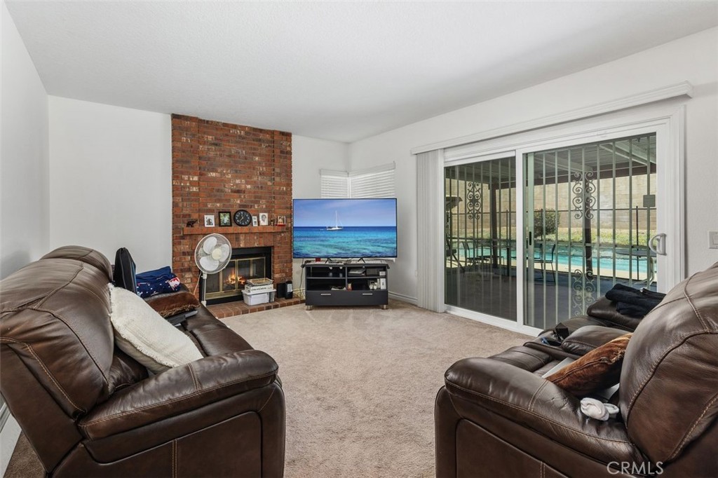 1307 Rockdale Property Photo 11