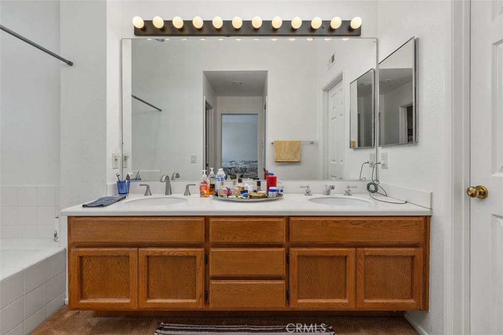 1307 Rockdale Property Photo 23