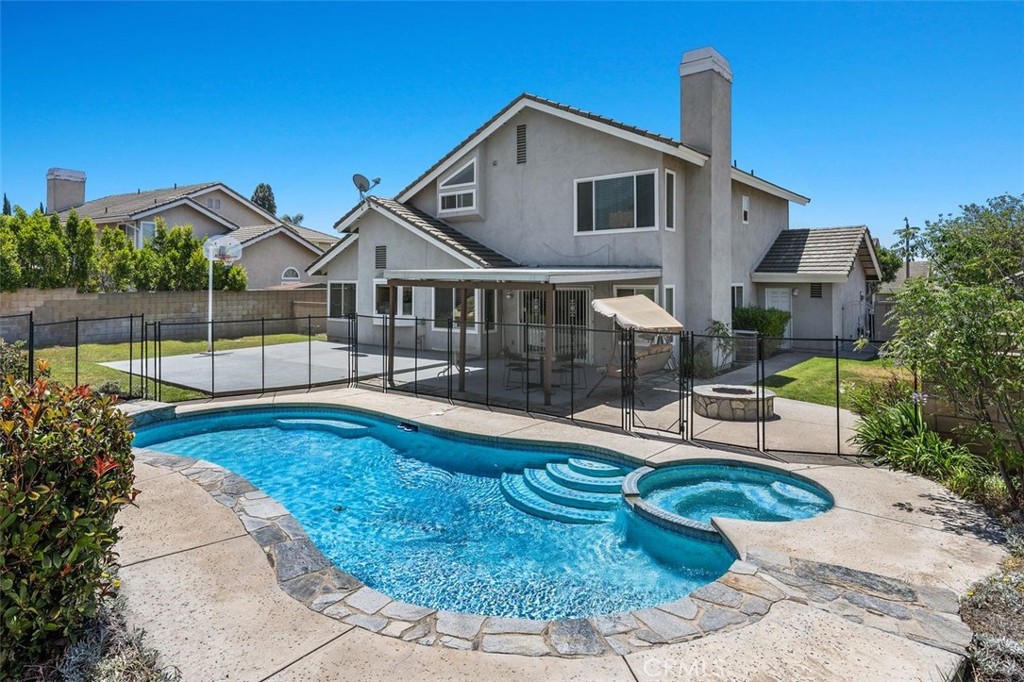 1307 Rockdale Property Photo 27