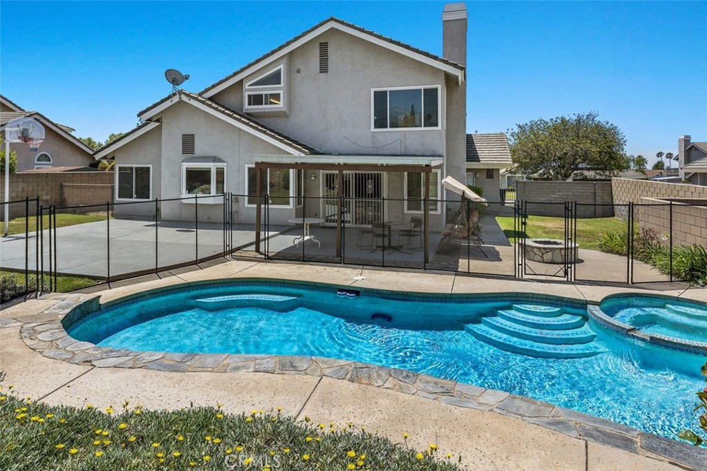 1307 Rockdale Property Photo 28
