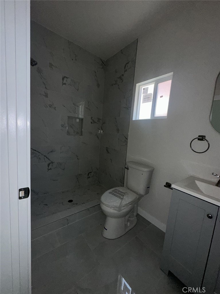 115 W 86th Property Photo 8