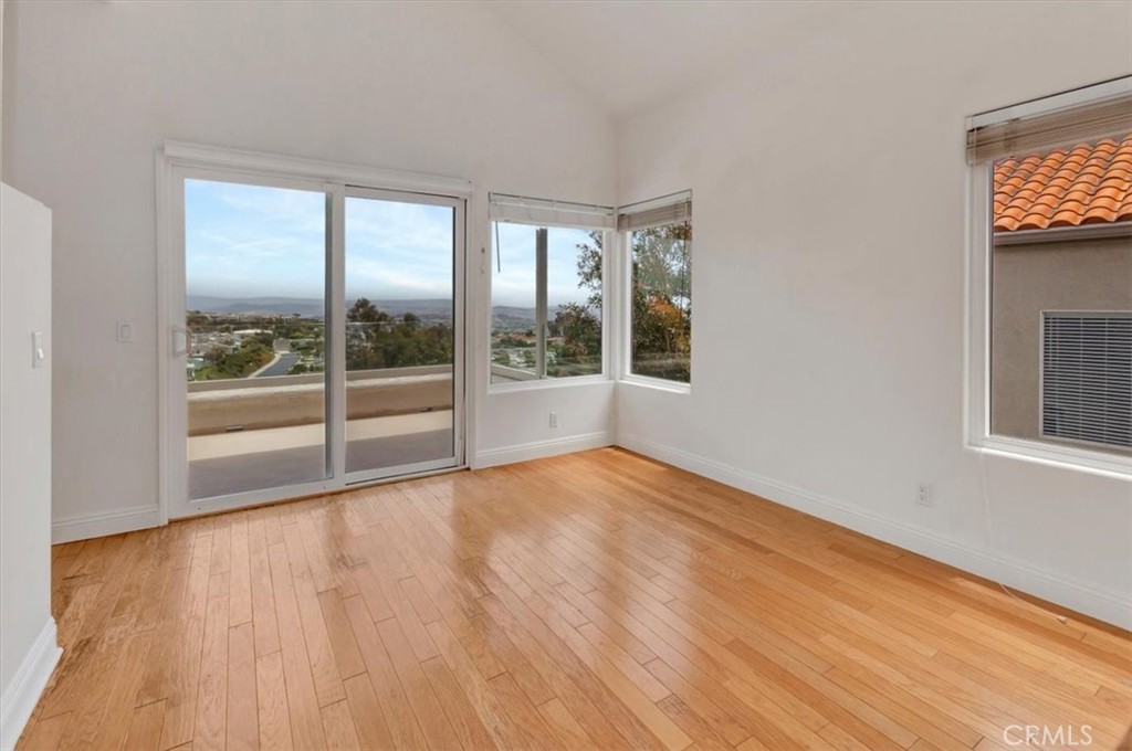 40 Marseille Property Photo 21