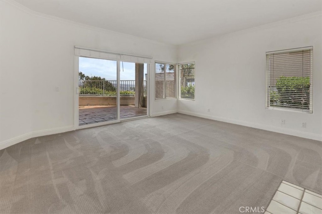 40 Marseille Property Photo 25