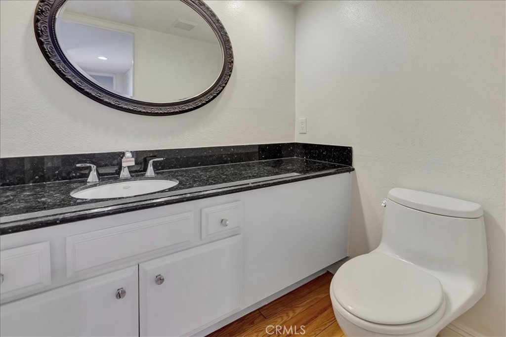 40 Marseille Property Photo 33